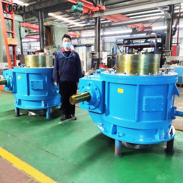 北京钢厂板材轧机压下减速机